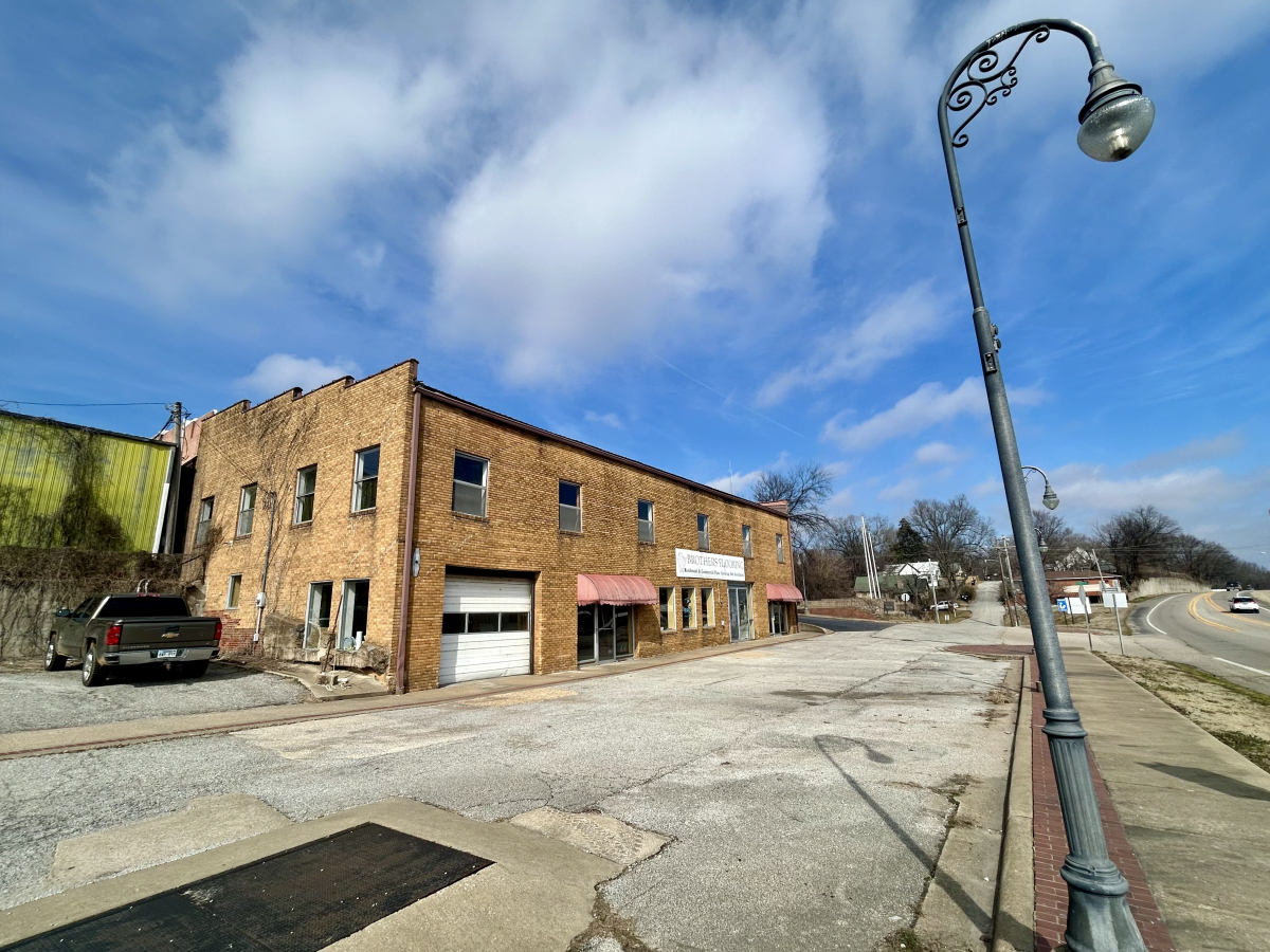 Commercial for sale – 161 Highway 67 Pocahontas, AR