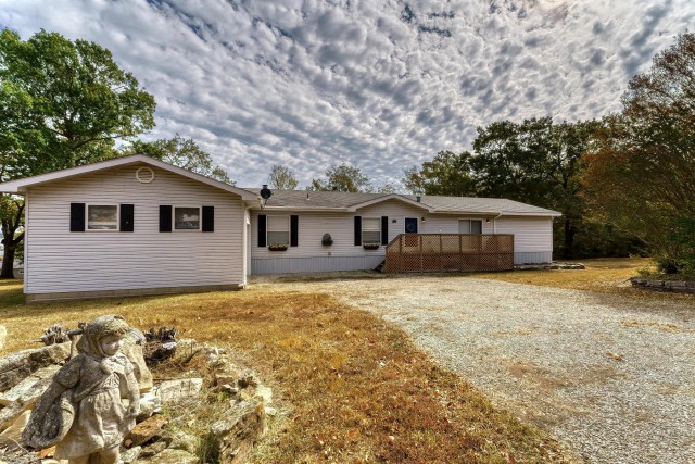 Residential for sale – 23608  Farm Road 1255   Shell Knob, MO