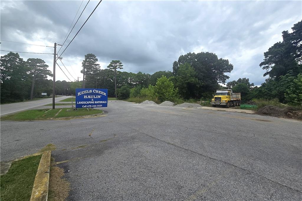 Commercial for sale – 170  Huntsville Road  Eureka Springs, AR