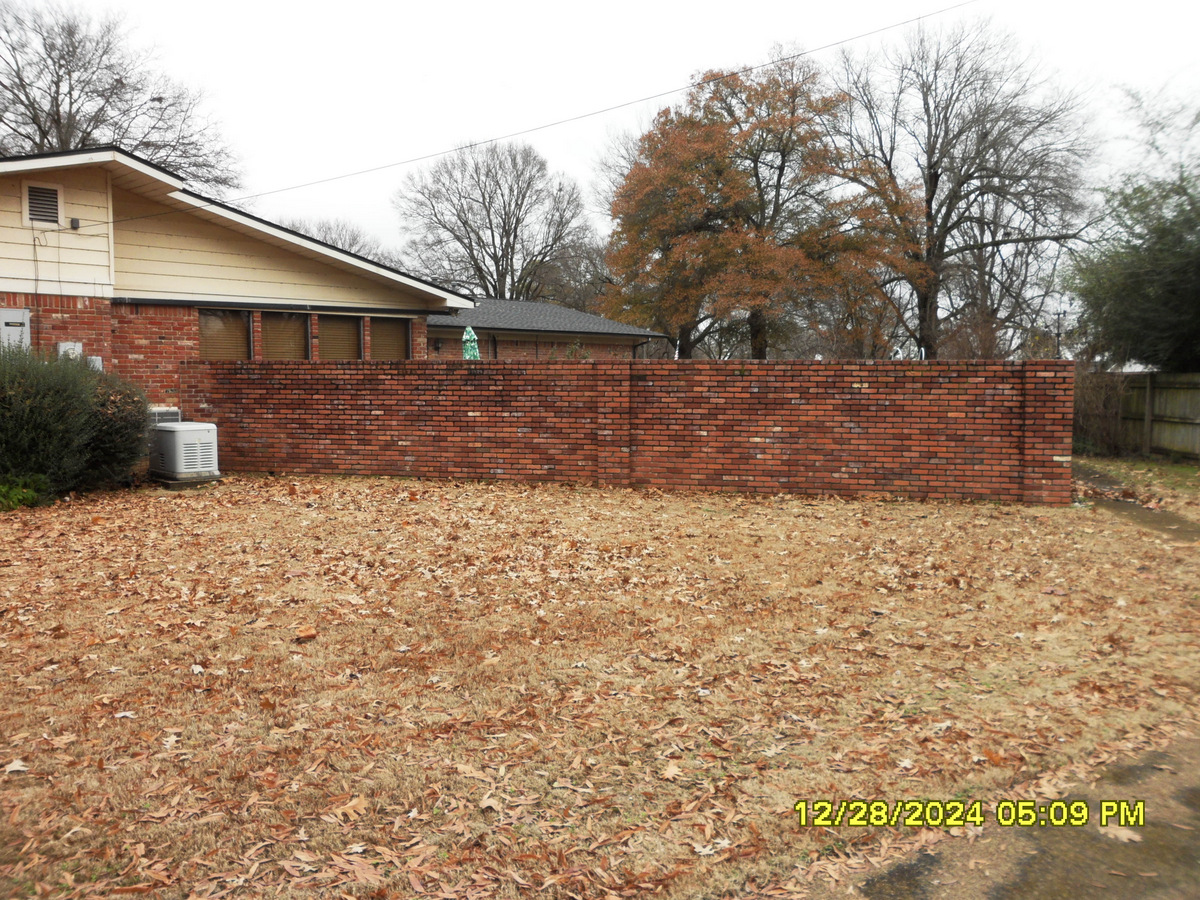 Residential for sale – 2604  Normandy Drive  Newport, AR