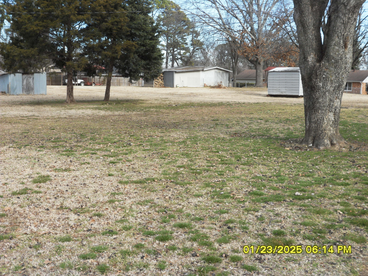 Residential for sale – 2004 North Hwy 367   Newport, AR