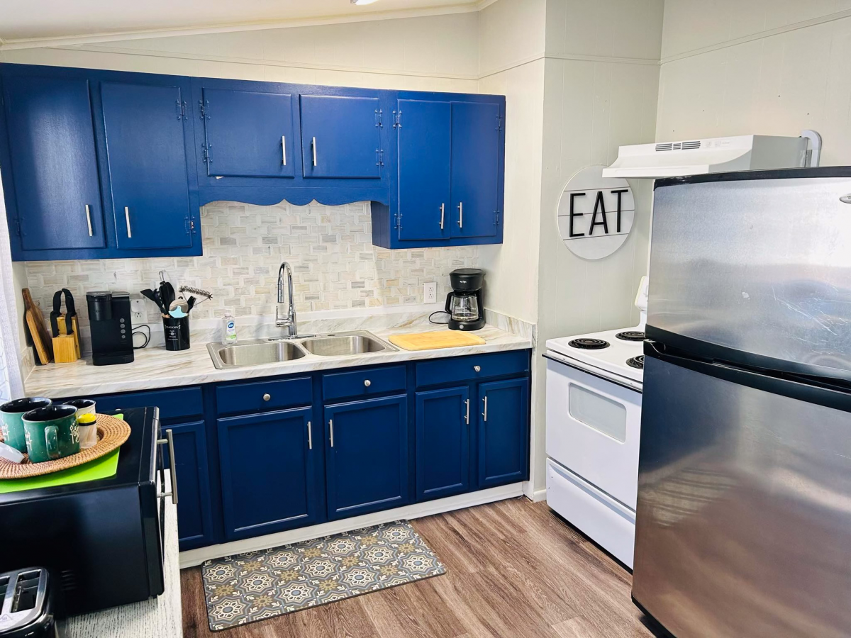 Residential for sale – 81 East Lakeshore Drive  Cherokee Village, AR