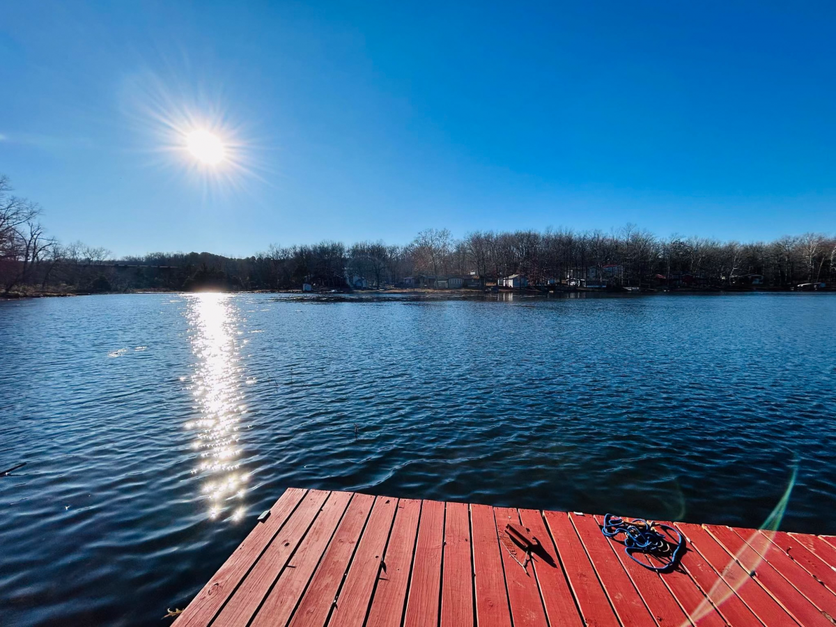 Residential for sale – 81 East Lakeshore Drive  Cherokee Village, AR