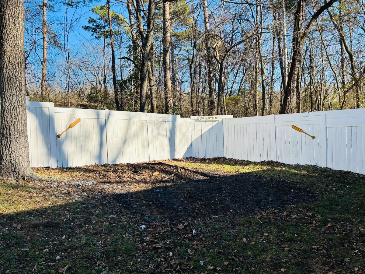 Residential for sale – 81 East Lakeshore Drive  Cherokee Village, AR