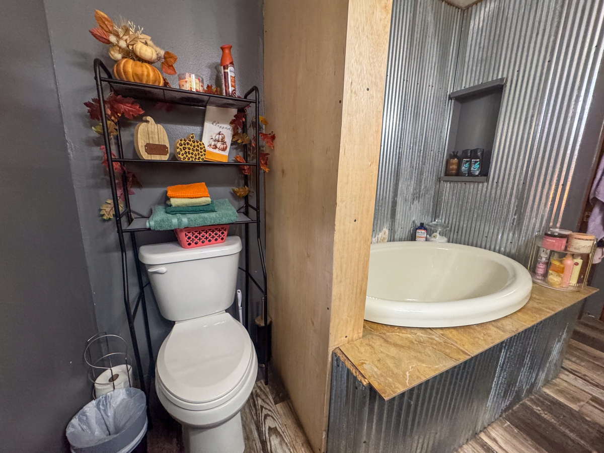 Residential for sale – 2541  Hwy 62/412   Highland, AR