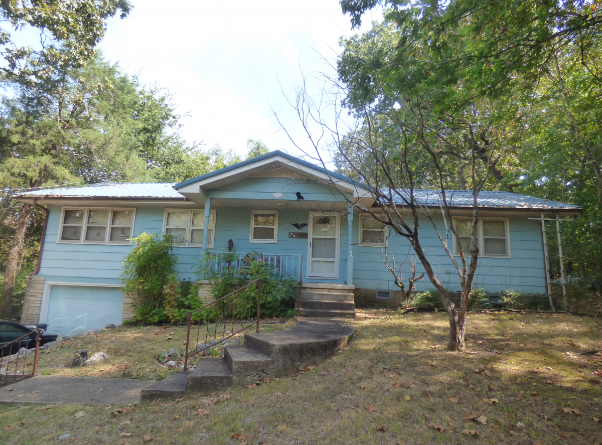 Residential for sale – 88  Saginaw Circle  Cherokee Village, AR