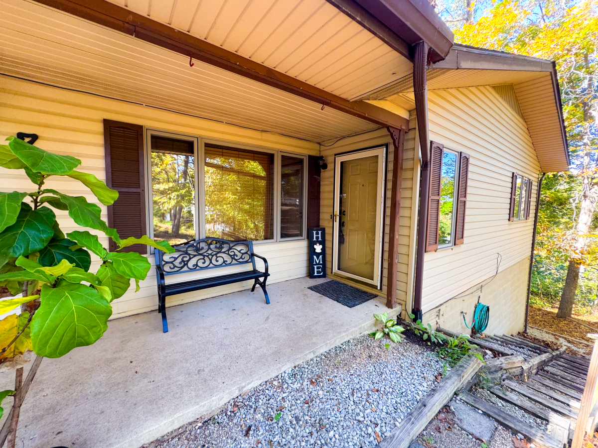 Residential for sale – 7  Owego Circle  Cherokee Village, AR