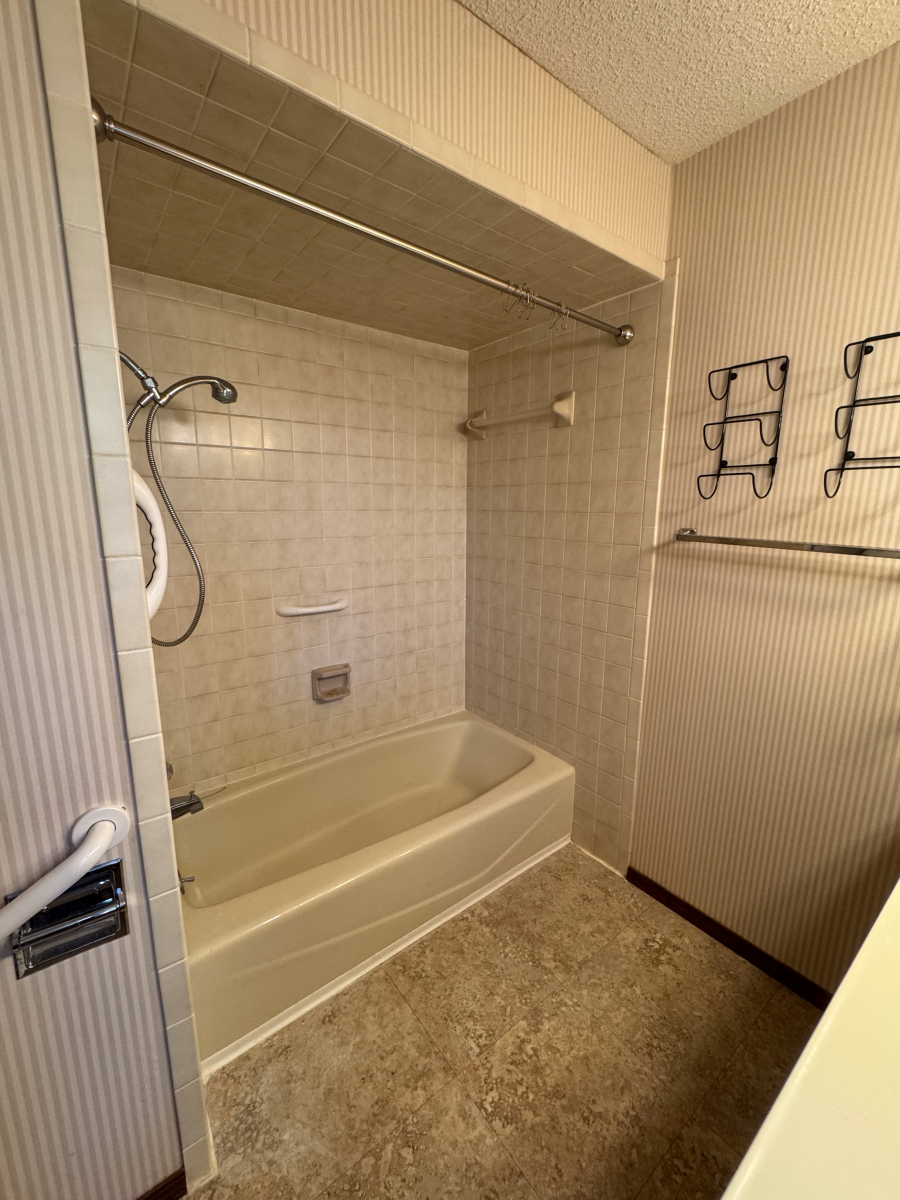 Residential for sale – 7  Owego Circle  Cherokee Village, AR