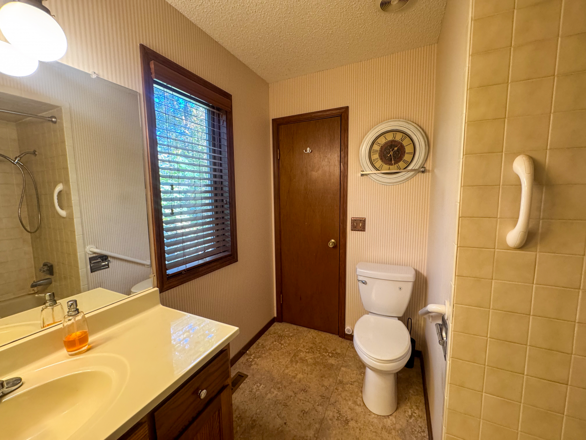 Residential for sale – 7  Owego Circle  Cherokee Village, AR