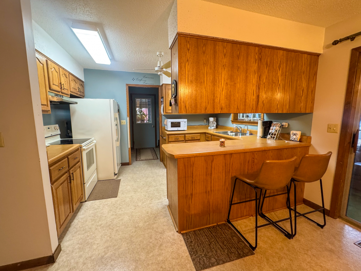 Residential for sale – 4  Menominee Drive  Cherokee Village, AR