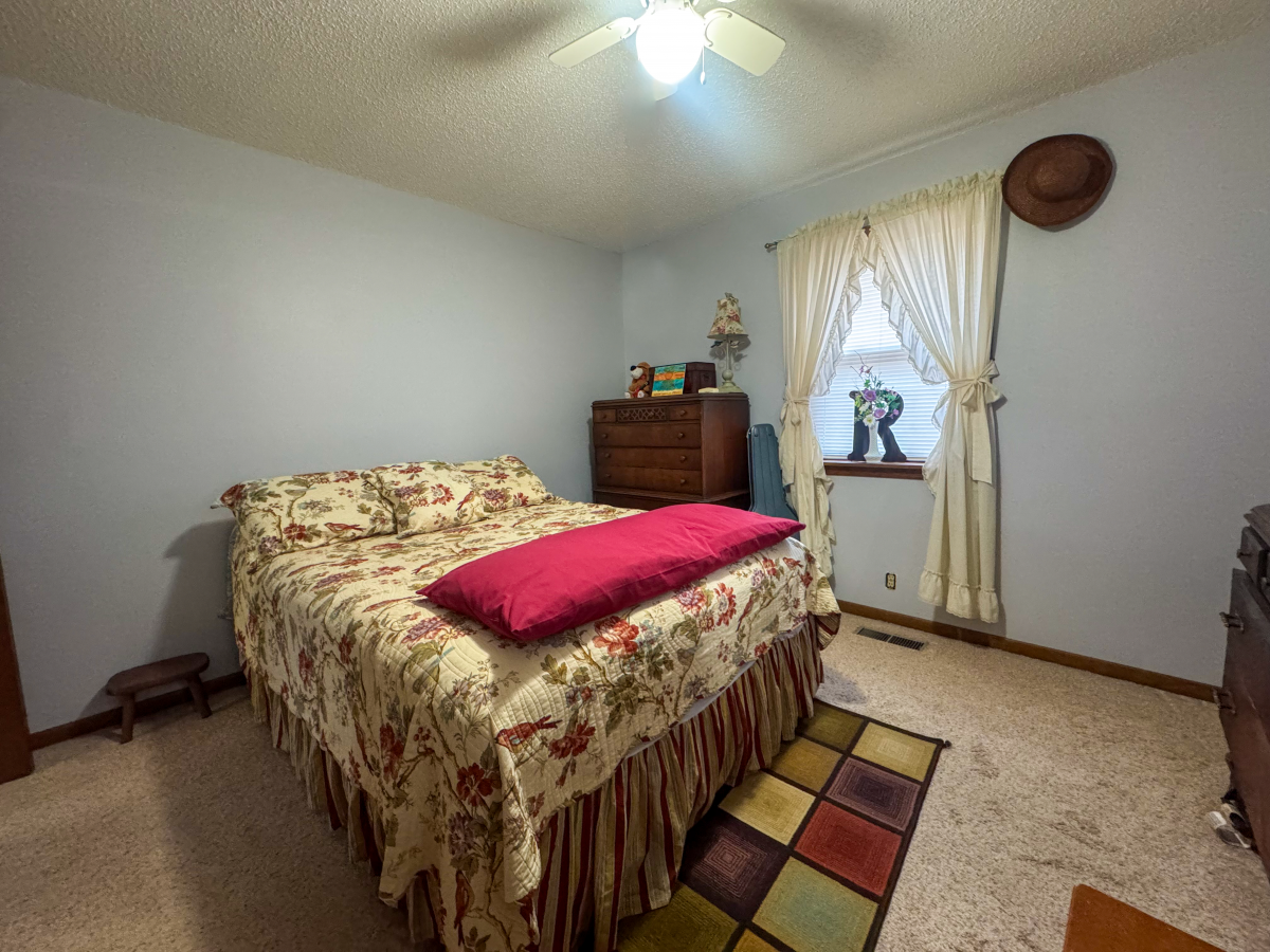 Residential for sale – 4  Menominee Drive  Cherokee Village, AR