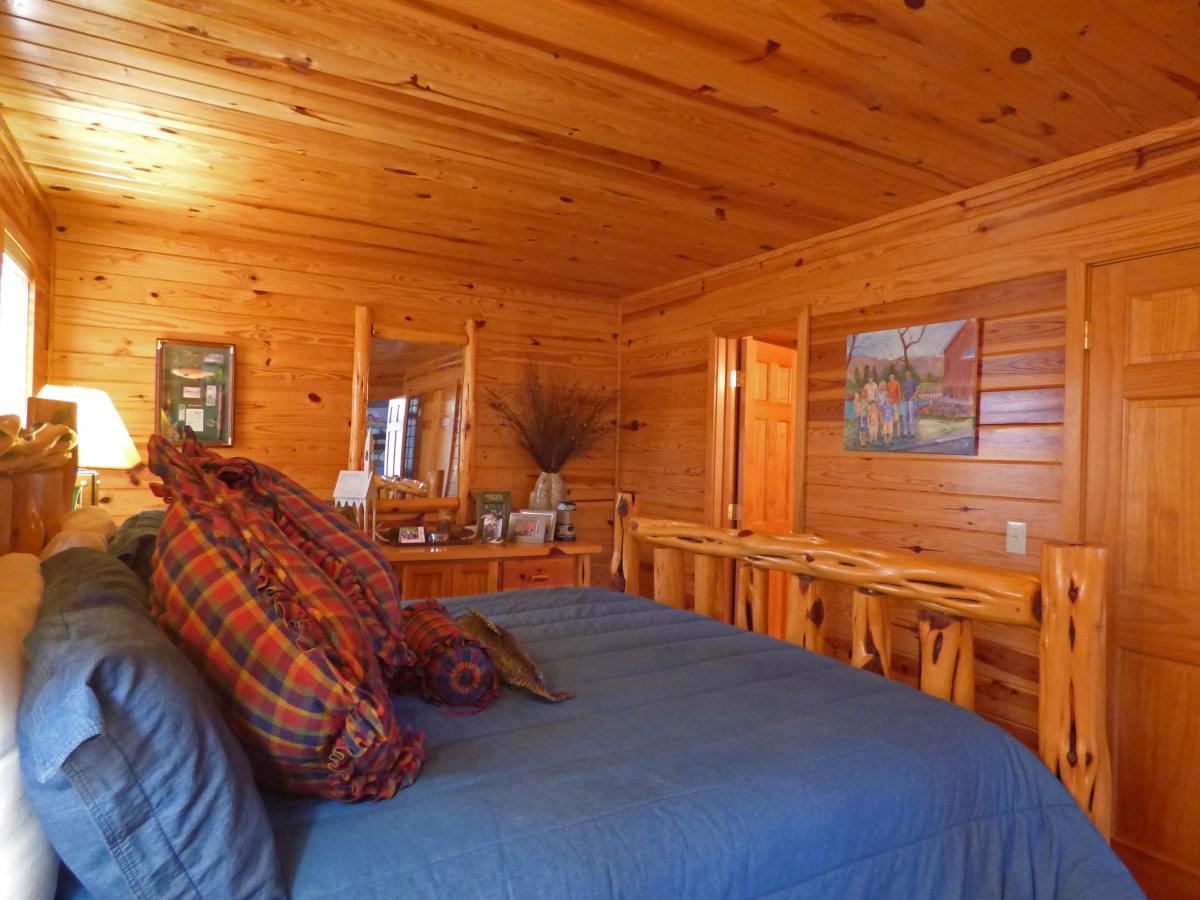 Residential for sale – 235  Waterside Road  Cherokee Village, AR