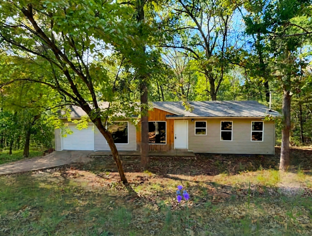 Residential for sale – 113  Cochise Road  Cherokee Village, AR