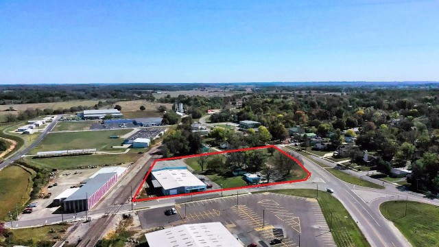 Commercial for sale – 134 North Howell Avenue  West Plains, MO